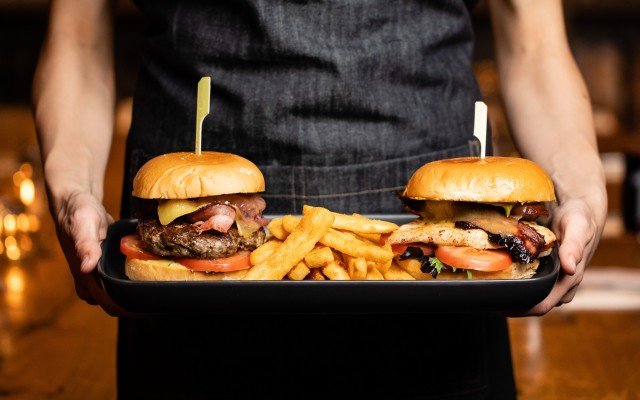 American Restaurants for 4th of July in Toledo